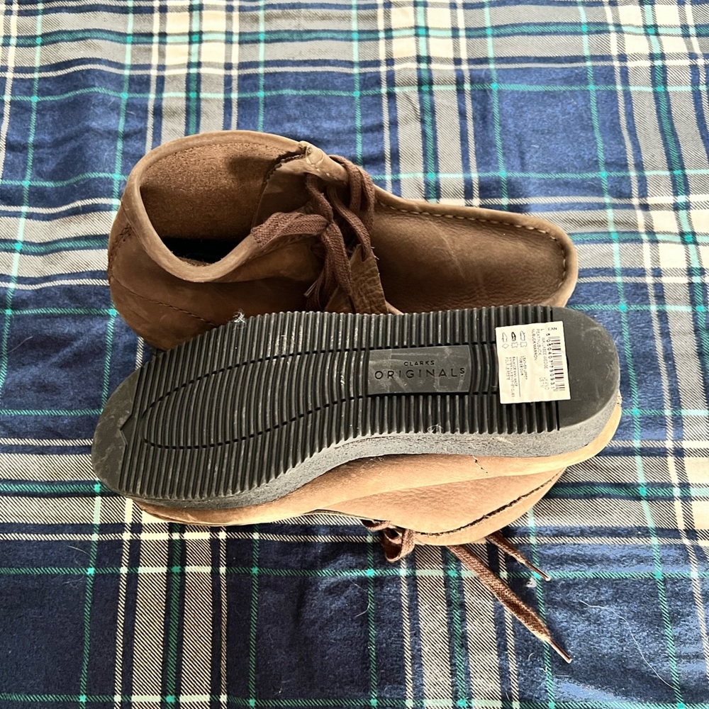 NWOT Clark’s Wallabies Platforms.